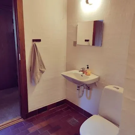 Villa Comfortable 3- Bedroom With Free Parking *